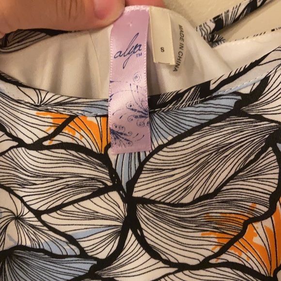 Romper - Picture 4 of 4